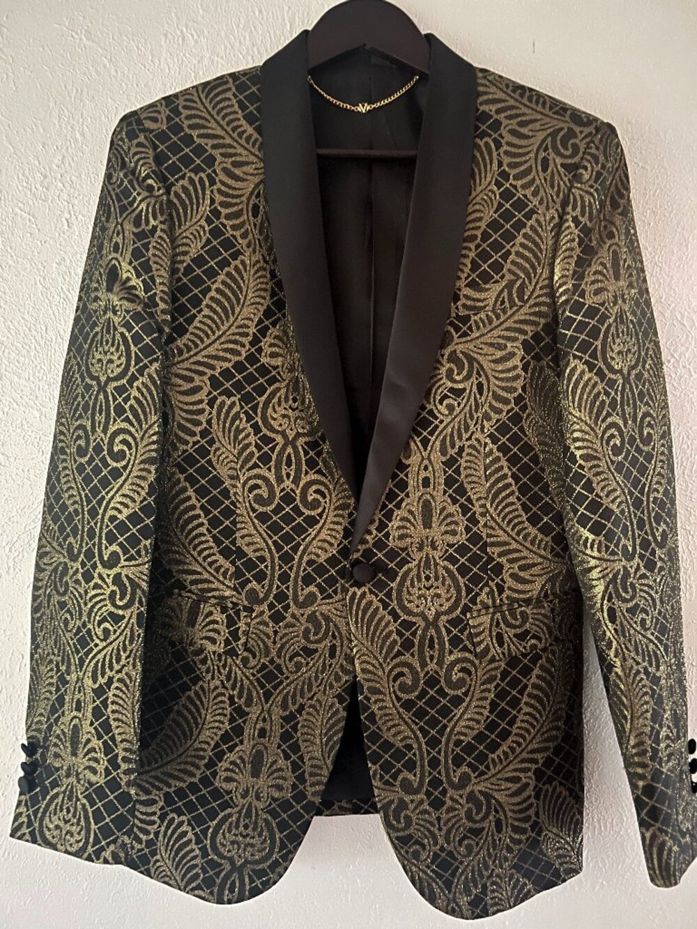 Valiant Paris Men’s Black and Gold Baroque Dinner Jacket